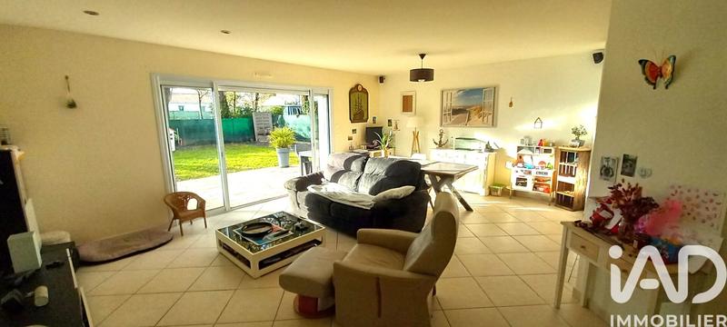 Maison - 90 m² - 5 pièces