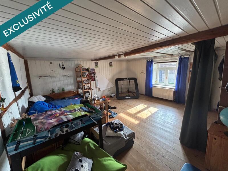 Maison - 210 m² - 7 pièces