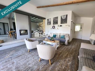 Maison - 221 m² - 5 pièces