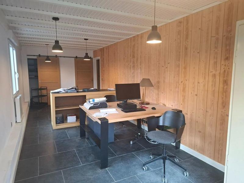 Local d'activité / Entrepôt - 285 m² - 6 pièces