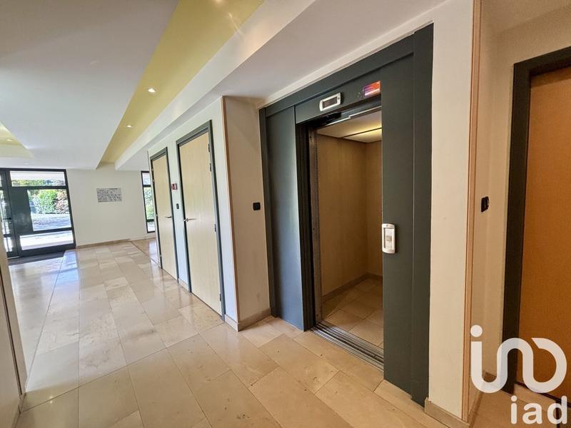 Appartement - 99 m² - 4 pièces