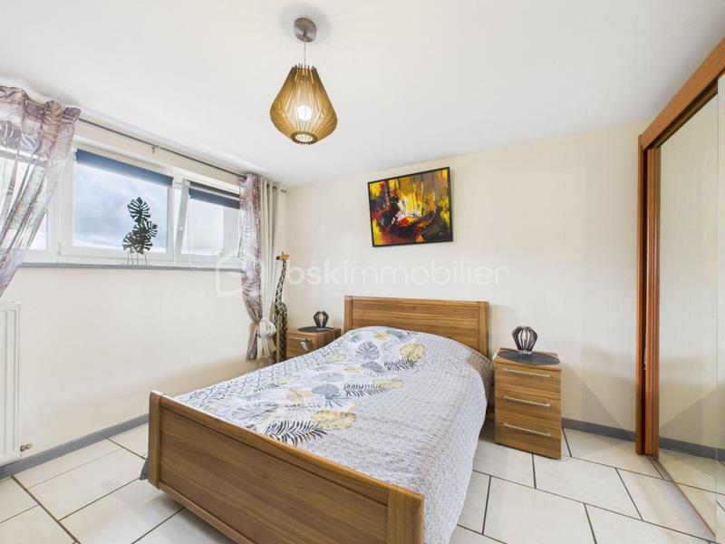 Maison - 183 m² - 7 pièces