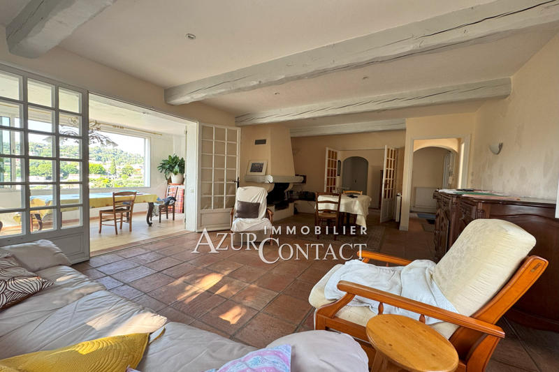 Maison - 210 m² - 8 pièces