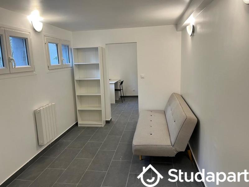 Chambre - 8 m² - 1 pièce