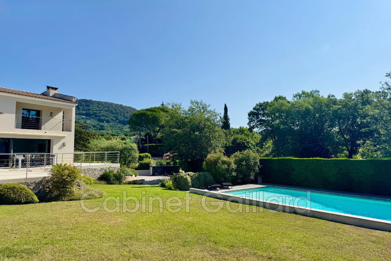 Villa - 195 m² - 6 pièces