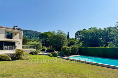 Villa - 195 m² - 6 pièces