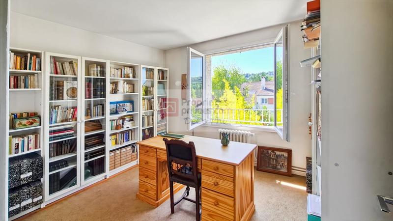 Maison - 160 m² - 7 pièces