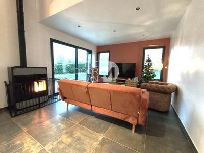 Maison - 123 m² - 5 pièces