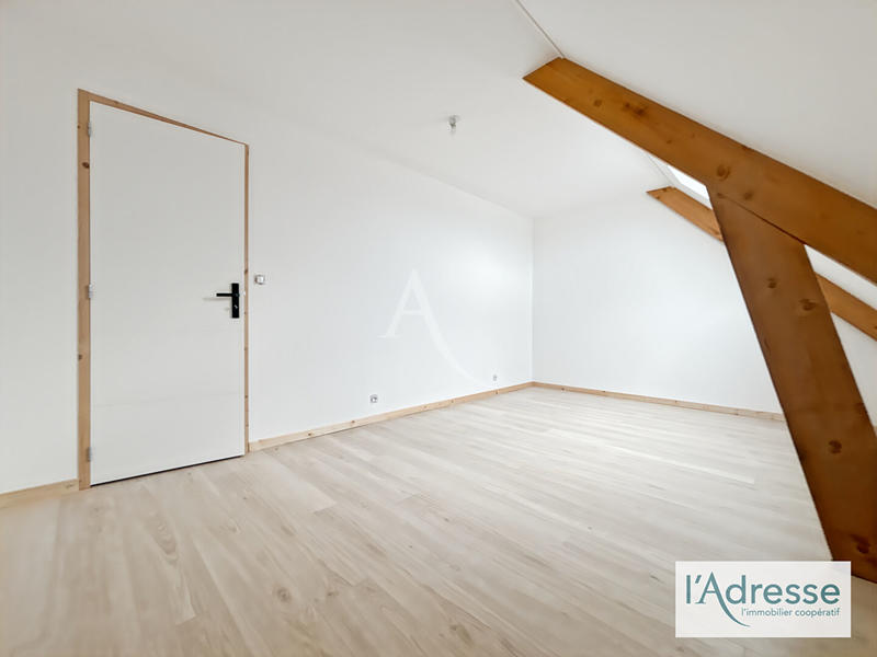Maison - 215 m² - 7 pièces