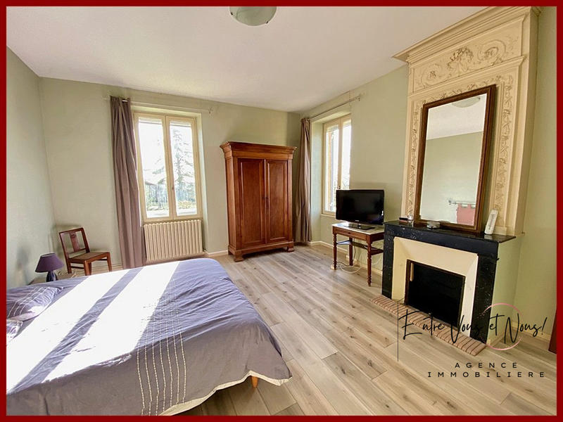 Maison ancienne - 224 m² - 7 pièces