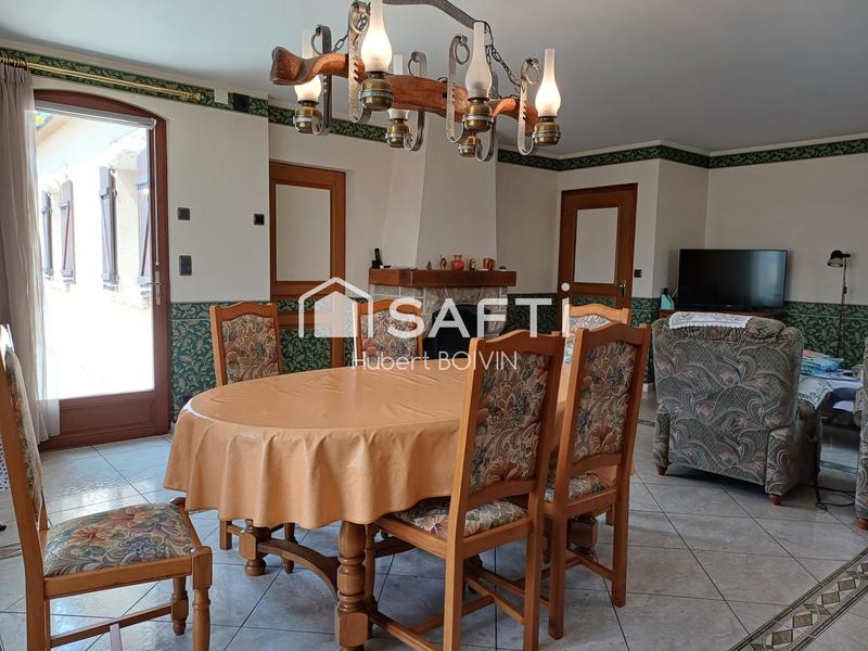 Maison - 195 m² - 8 pièces