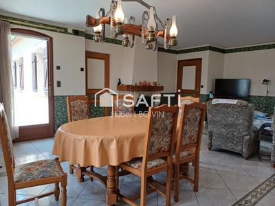 Maison - 195 m² - 8 pièces