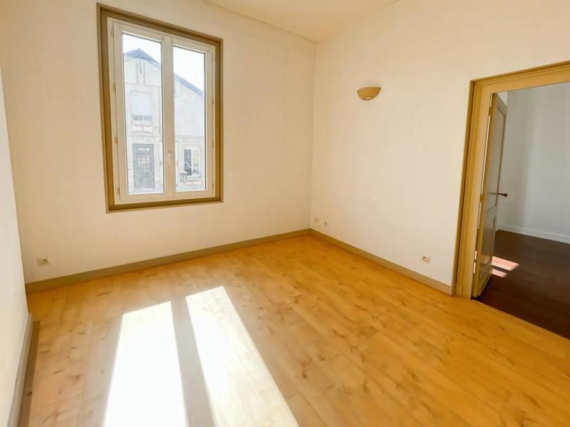 Appartement - 128 m² - 6 pièces