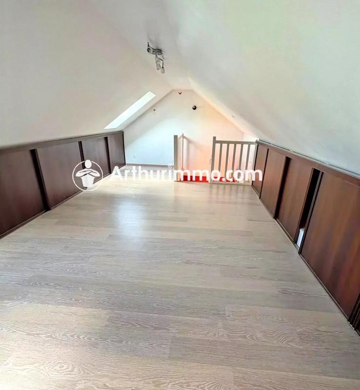 Maison - 96 m² - 5 pièces