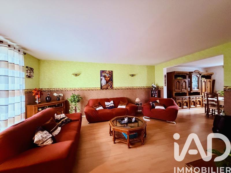 Maison - 161 m² - 7 pièces