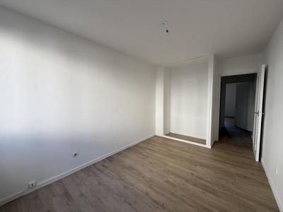 Appartement ancien - 66 m² - 3 pièces