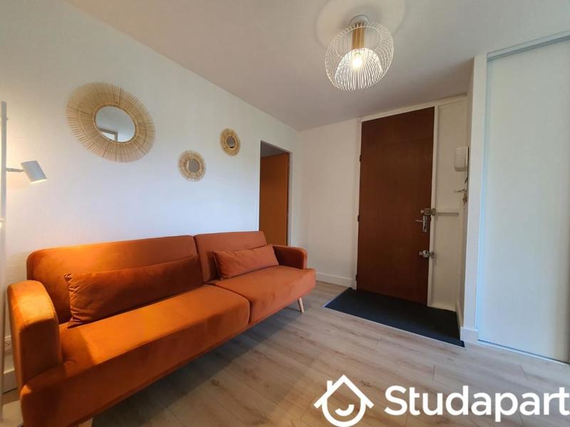 Chambre - 11 m² - 1 pièce