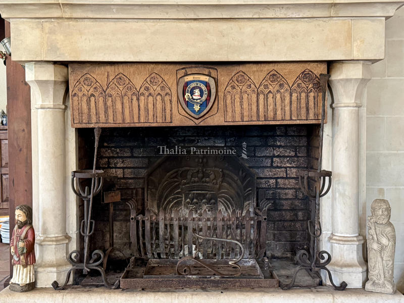 Maison - 232 m² - 8 pièces