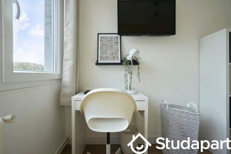 Chambre - 10 m² - 1 pièce