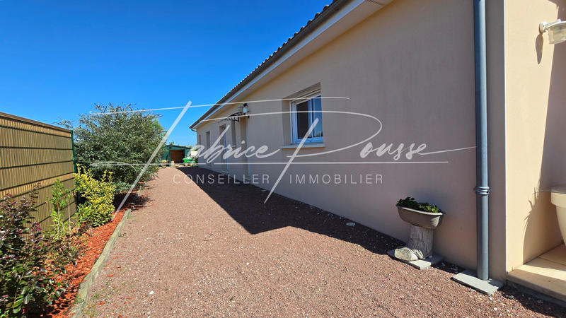 Propriété - 195 m² - 6 pièces