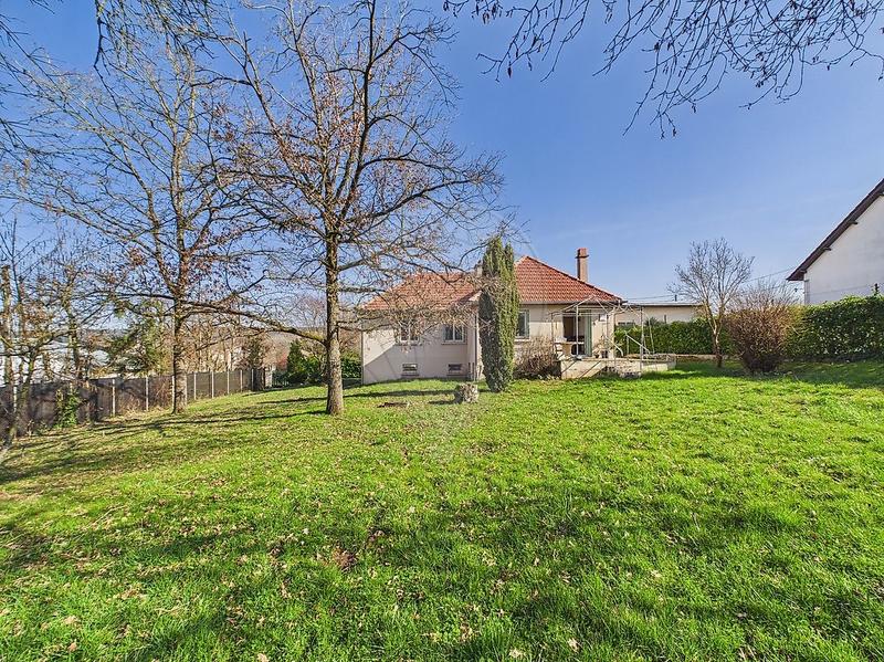 Maison - 95 m² - 7 pièces