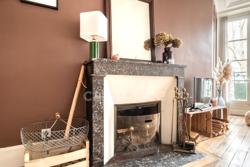 Appartement bourgeois - 84 m² - 3 pièces