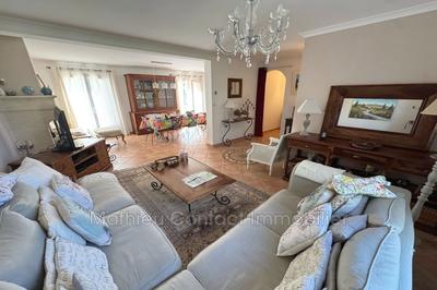 Villa - 134 m² - 6 pièces