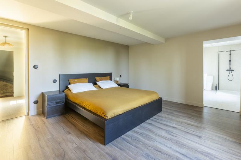 Maison ancienne - 226 m² - 7 pièces