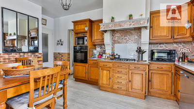 Maison - 169 m² - 6 pièces