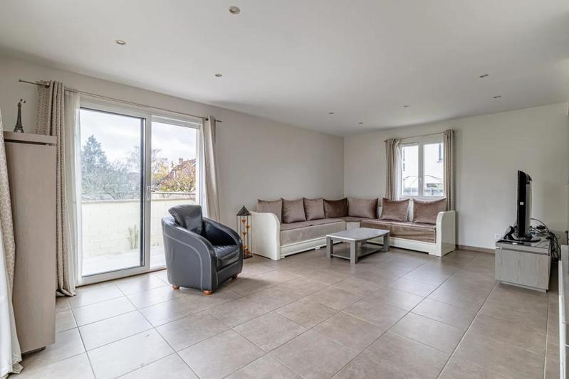 Maison - 115 m² - 6 pièces