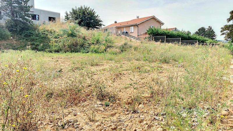 Terrain constructible - 632 m²