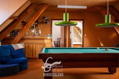 Maison - 186 m² - 8 pièces