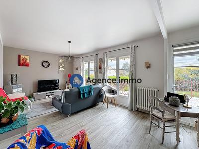 Maison - 92 m² - 4 pièces