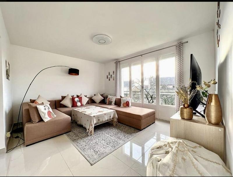 Maison - 80 m² - 5 pièces