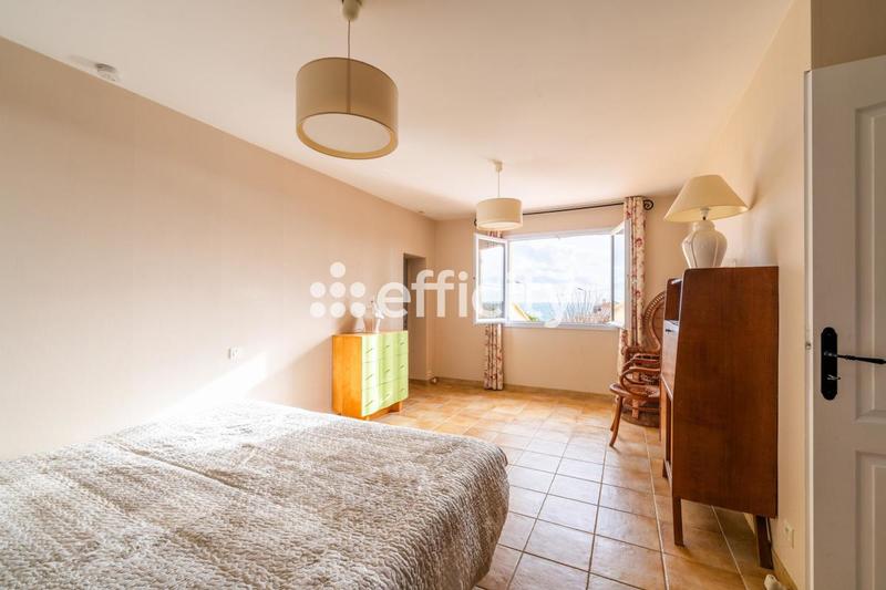 Villa - 160 m² - 5 pièces