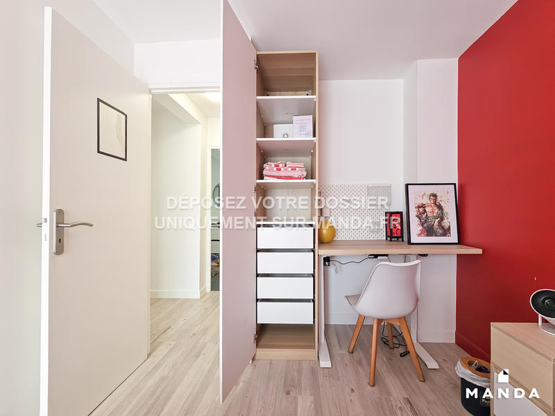 Chambre - 14 m² - 5 pièces