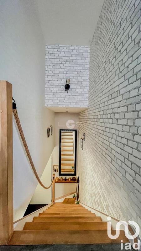 Maison - 104 m² - 4 pièces