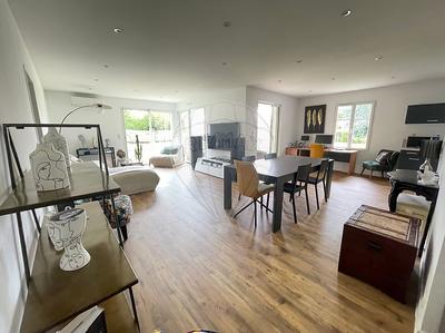 Maison - 108 m² - 4 pièces