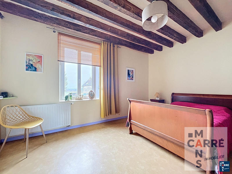 Maison - 240 m² - 8 pièces