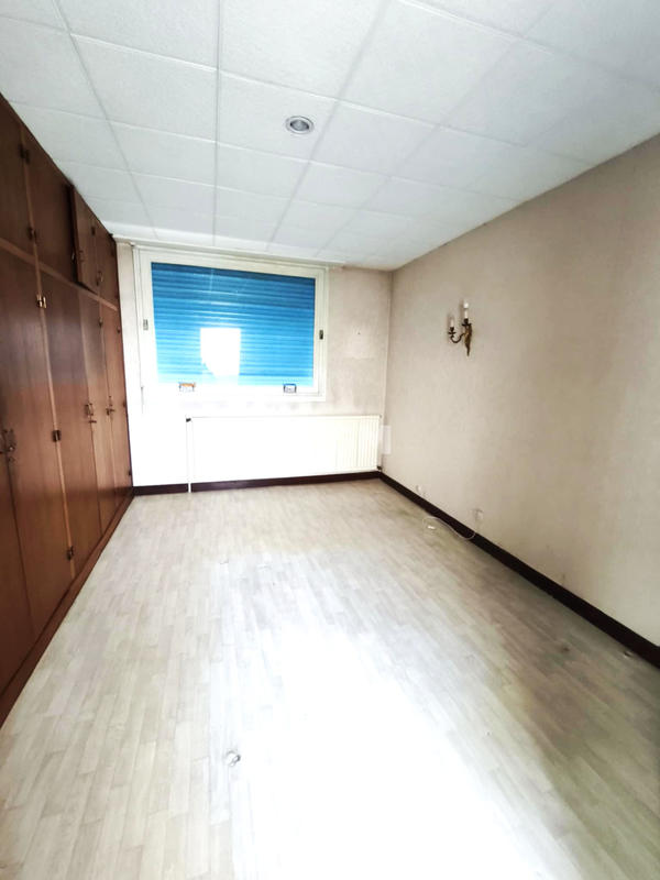 Maison - 200 m² - 7 pièces