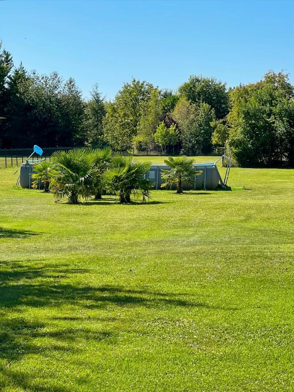 Maison - 370 m² - 8 pièces