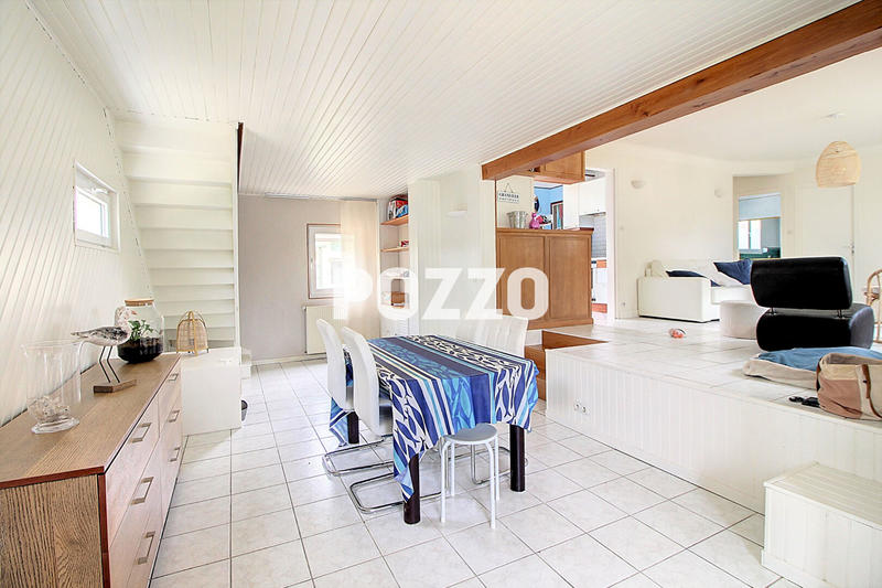 Maison - 93 m² - 5 pièces