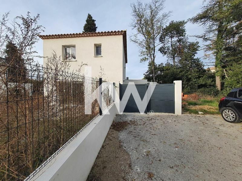 Maison - 97 m² - 4 pièces