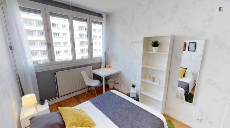 Chambre - 10 m² - 3 pièces