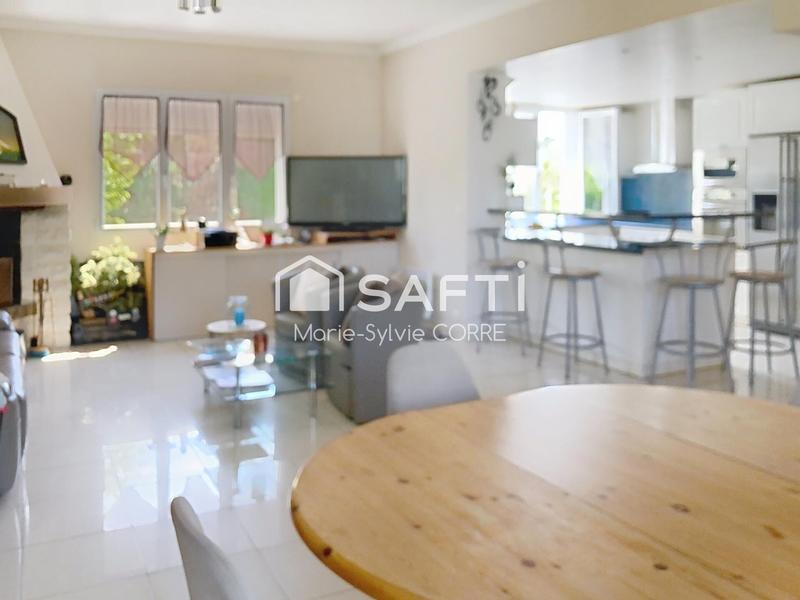 Maison - 190 m² - 8 pièces