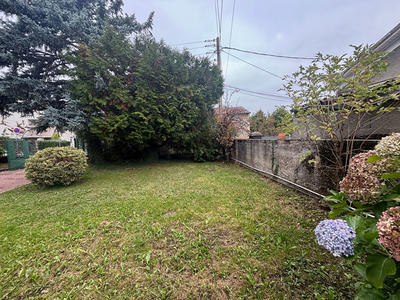 Maison - 197 m² - 8 pièces