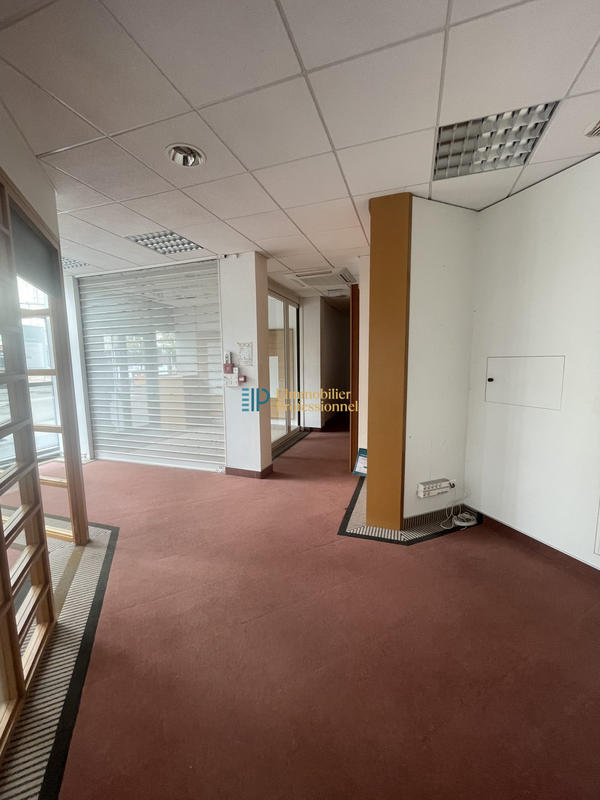 Local commercial - 164 m²