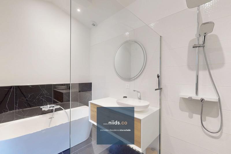 Maison - 189 m² - 5 pièces