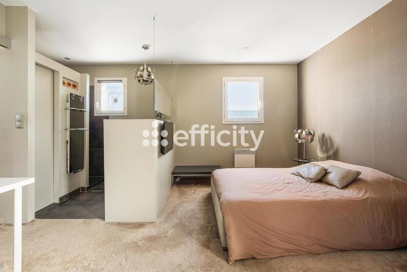 Maison - 160 m² - 8 pièces