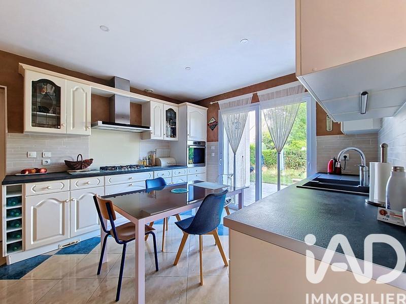 Maison - 177 m² - 7 pièces